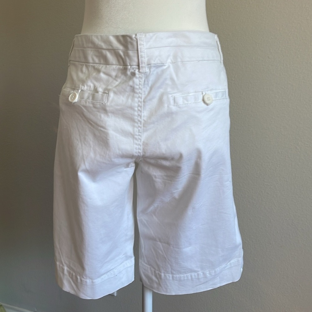 NWT Blue Epic White Bermuda Women's Shorts Size 12 - Picture 4 of 9